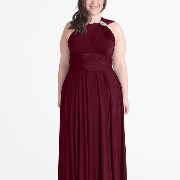 Henkaa convertible plus size dress - Picture 3 of 5